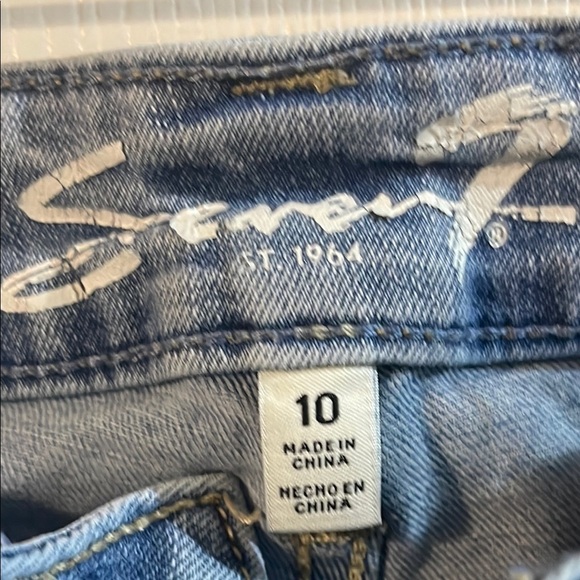 7 For All Mankind Light Blue Jean Shorts - Picture 7 of 11